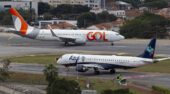 AZUL E GOL ASSINAM ACORDO PARA AVALIAR FUSÃO ENTRE AS AÉREAS